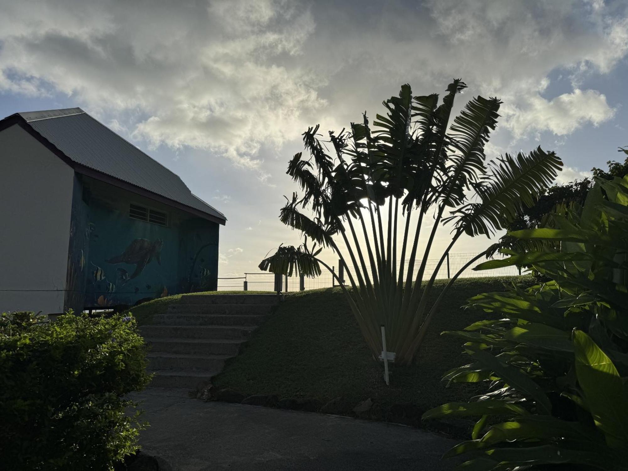 Le Jardin Des Ilets Villa Bouillante Luaran gambar