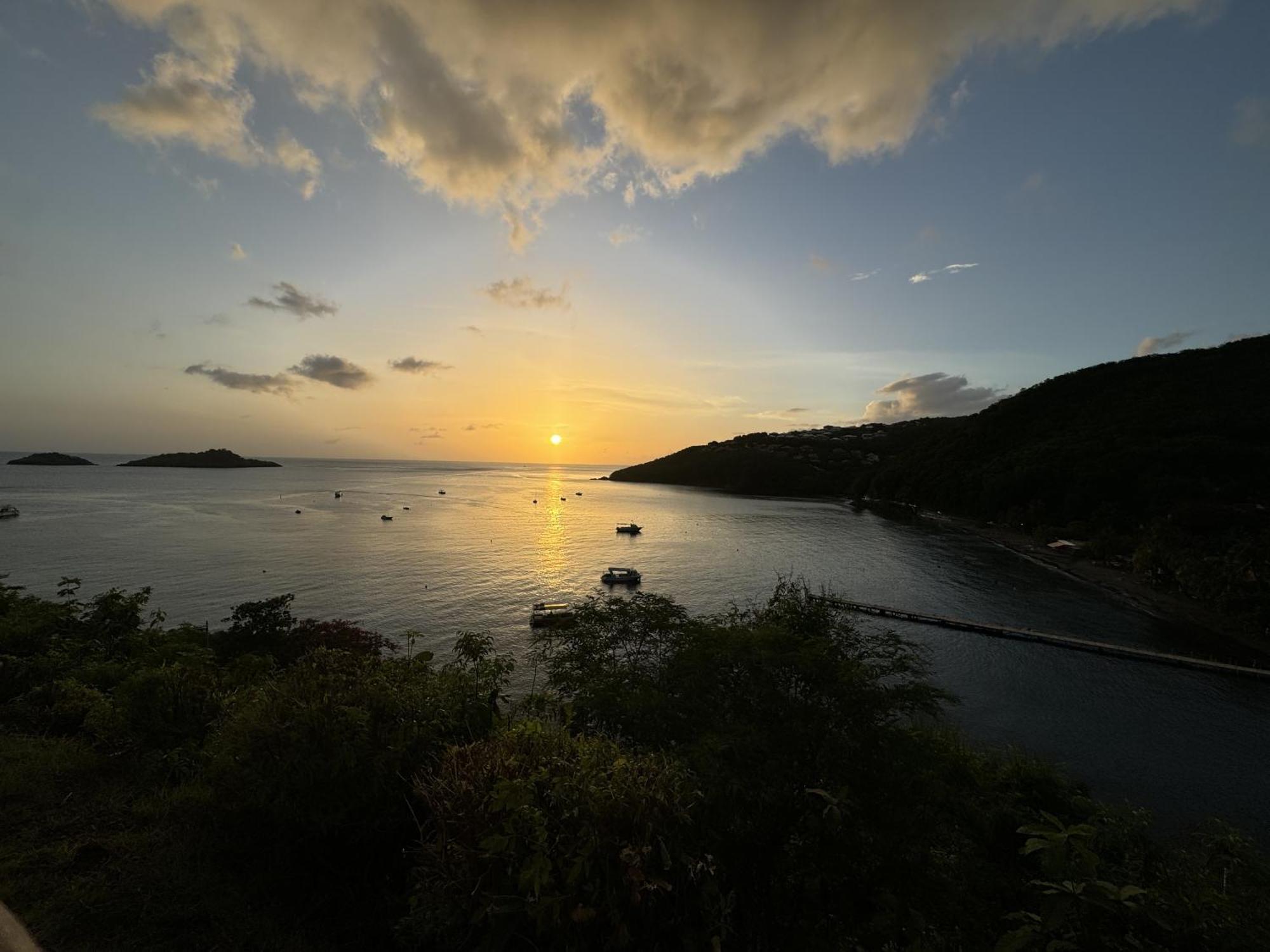 Le Jardin Des Ilets Villa Bouillante Luaran gambar